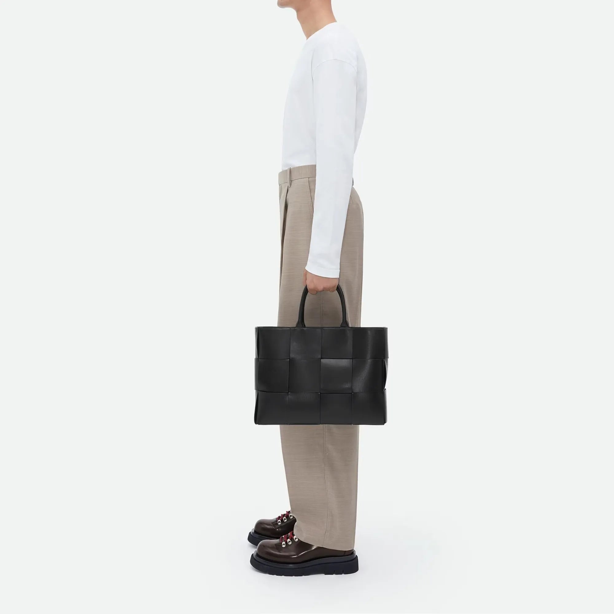 Medium Arco Leather Tote Bag - Black